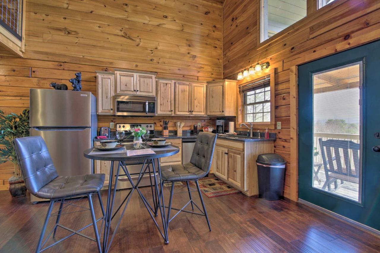 Gatlinburg Cabin With Pool Table And Hot Tub! Eksteriør bilde