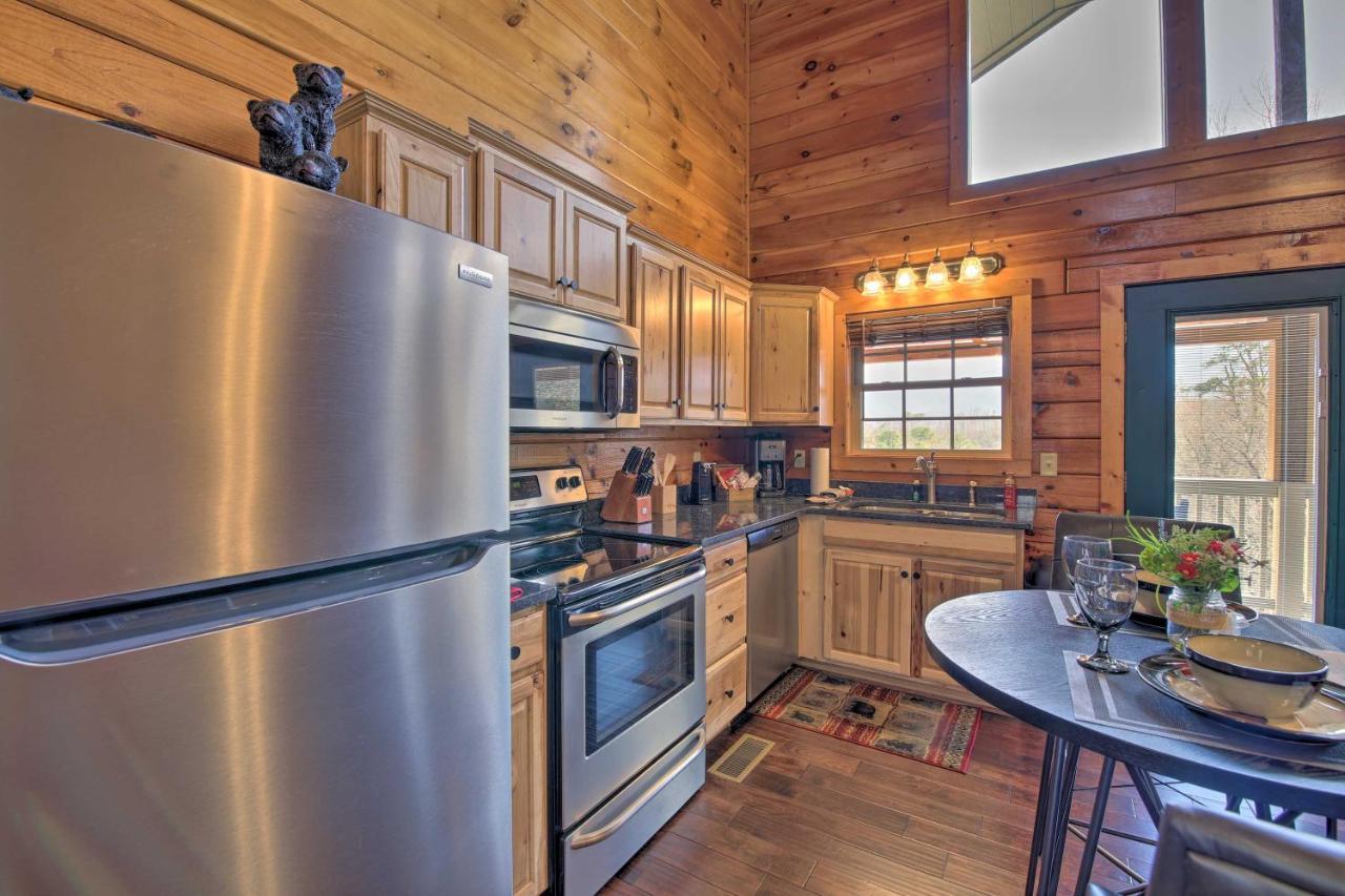 Gatlinburg Cabin With Pool Table And Hot Tub! Eksteriør bilde