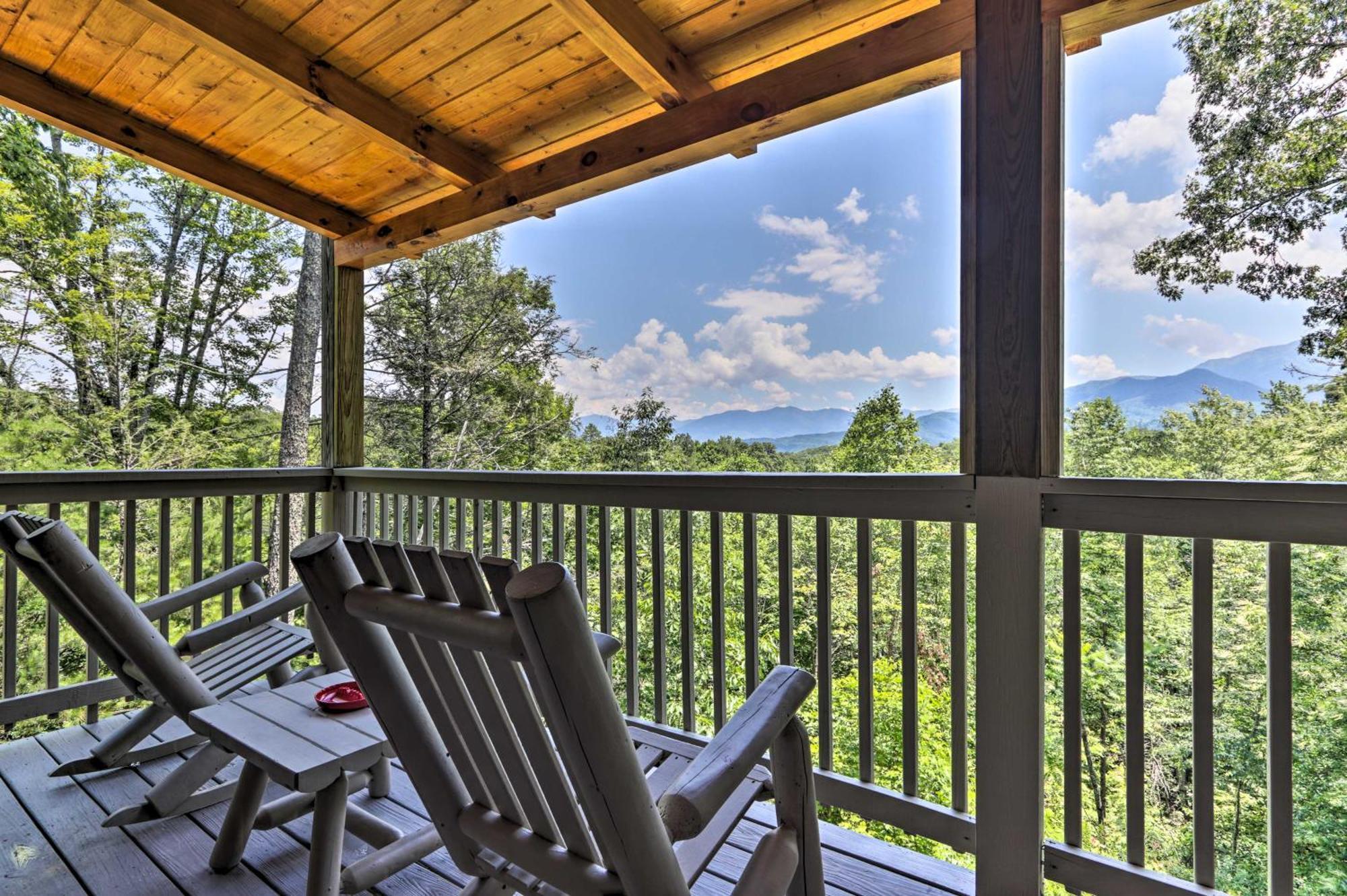 Gatlinburg Cabin With Pool Table And Hot Tub! Eksteriør bilde